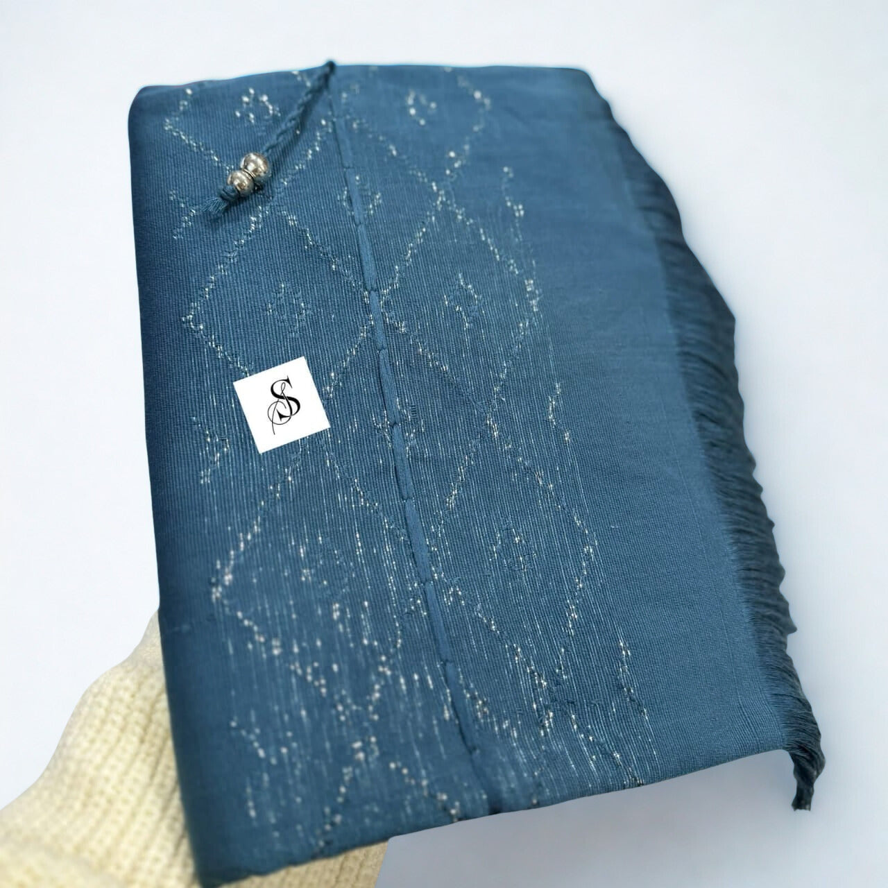 Hand woven Mizo puan(Rignai)