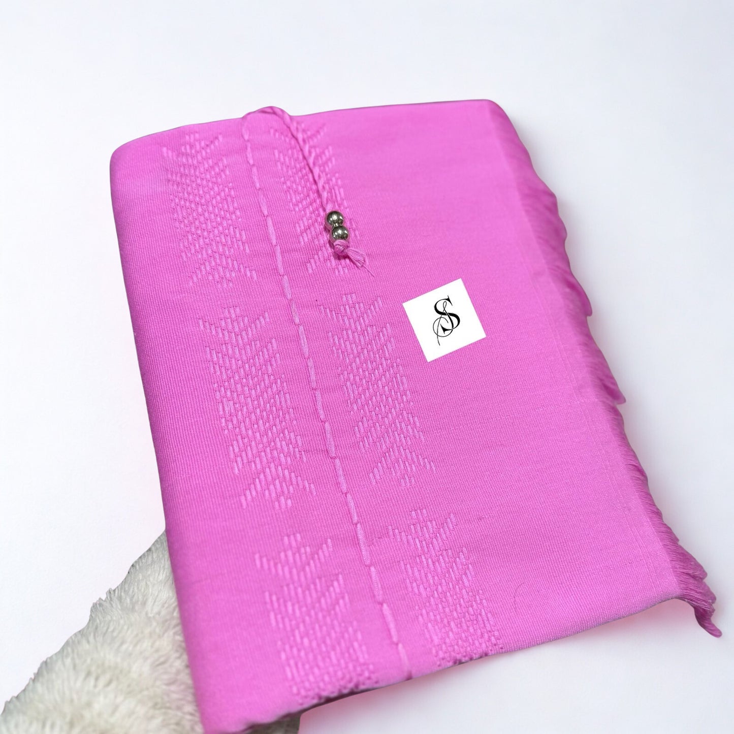 Hand woven Mizo puan (Rignai)